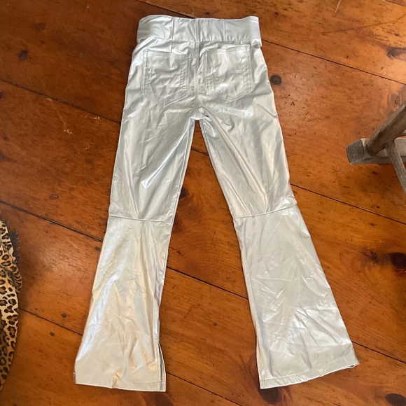 Show Me Your Mumu Silver Nashville Pull On Flares Faux Leather Size Medium - Picture 7 of 13